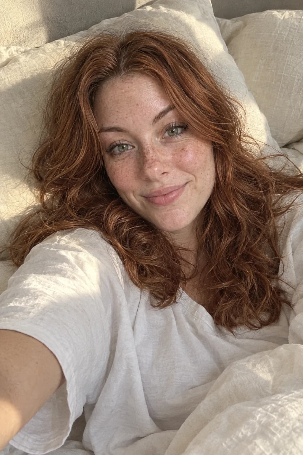 Freya, 26, AI companion