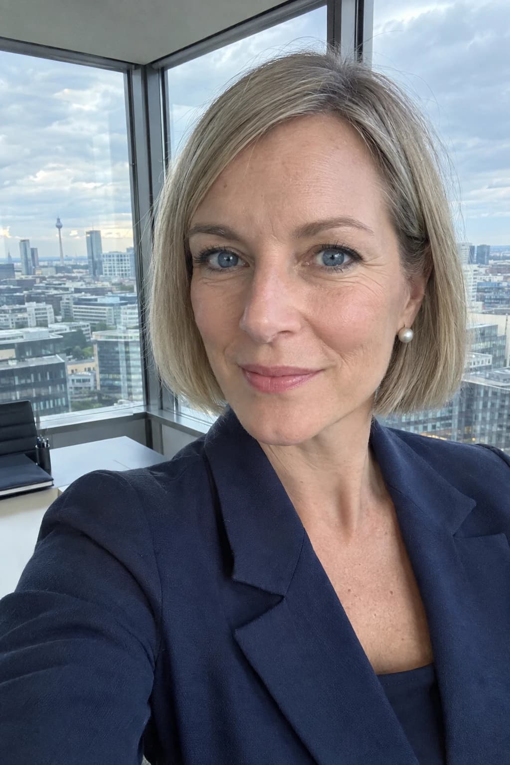Margarethe, 44, AI companion